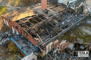 워든클리프 테슬라 과학 센터, 심각한 화재 피해를 입다